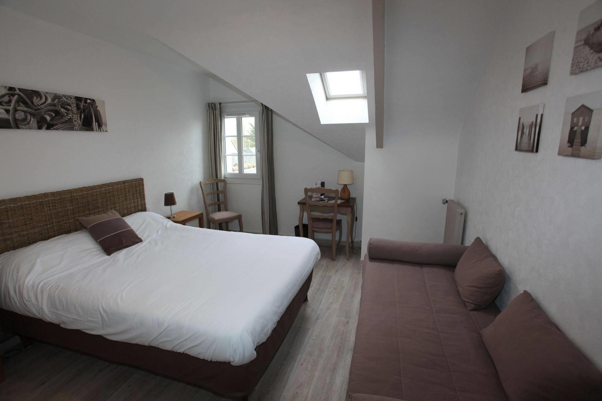 Contact Hotel - Hotel Le Lion D'Or Lamballe Exteriör bild