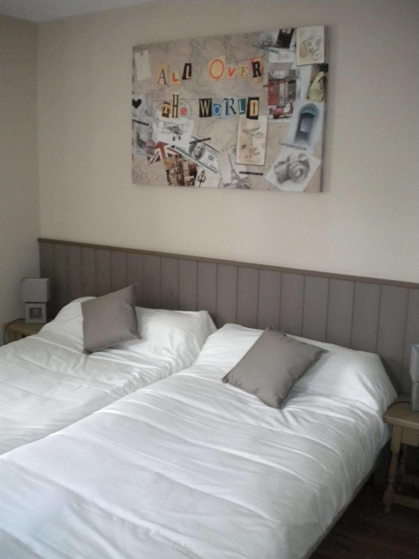 Contact Hotel - Hotel Le Lion D'Or Lamballe Exteriör bild