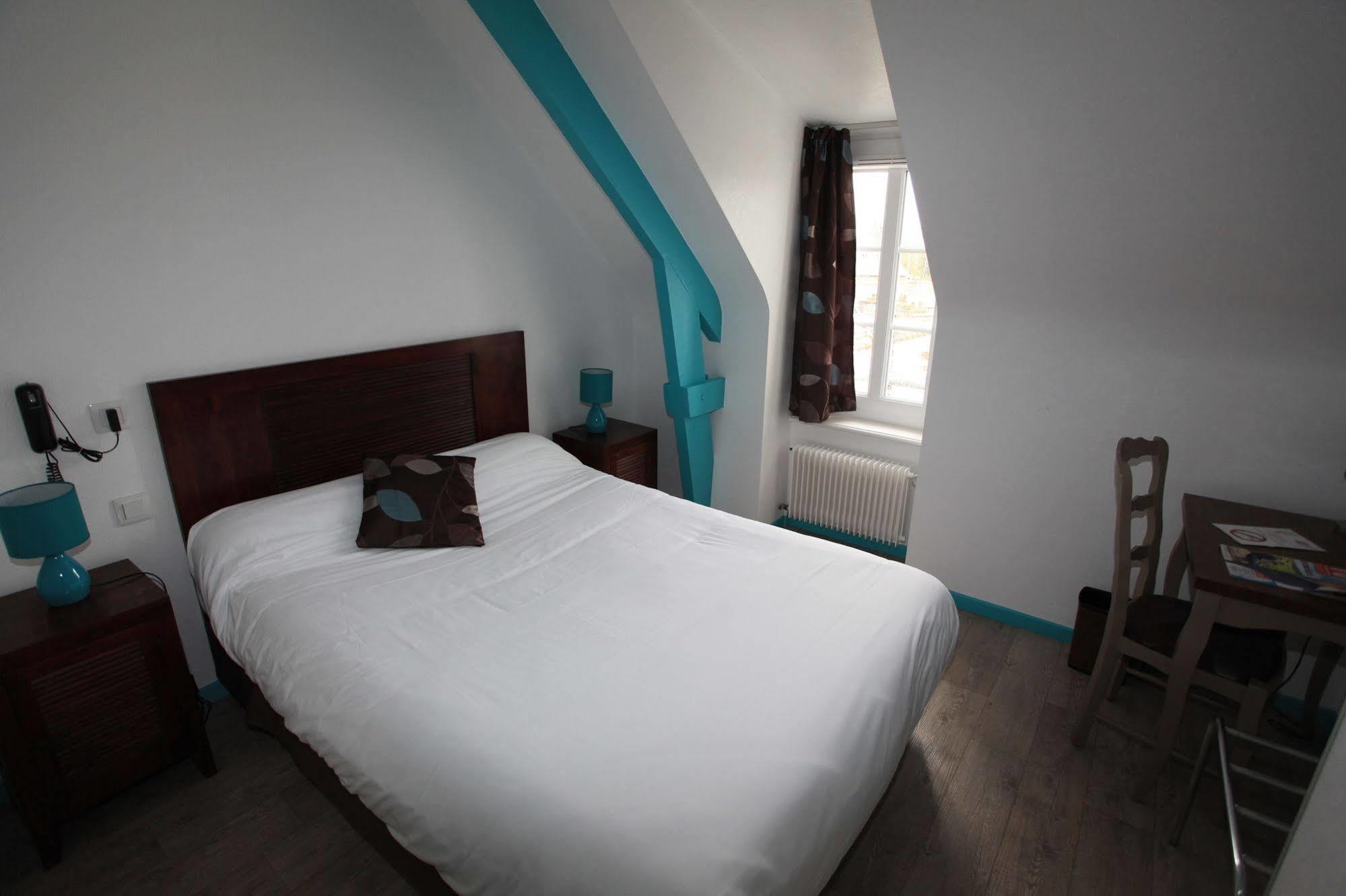 Contact Hotel - Hotel Le Lion D'Or Lamballe Exteriör bild
